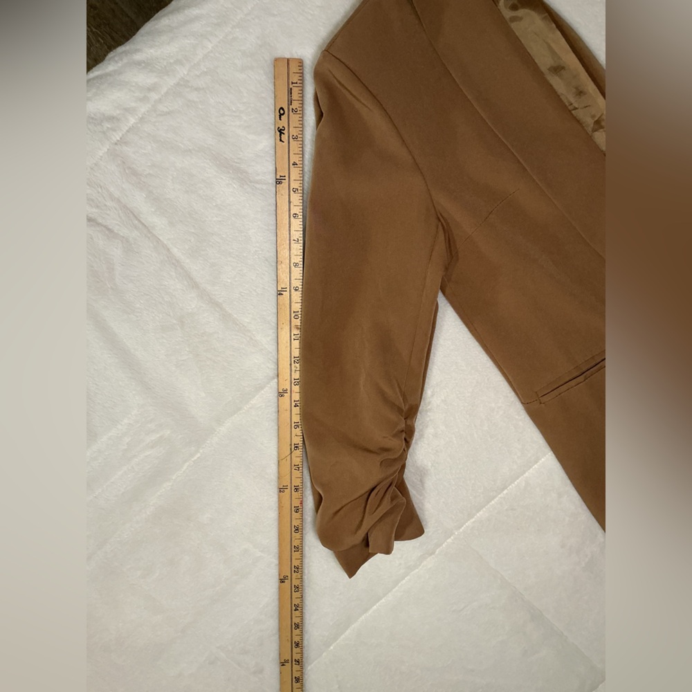Elegant Tan Women's Blazer - Picture 9 of 9